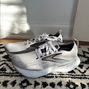 Brooks Glycerin GTS White Running Shoes